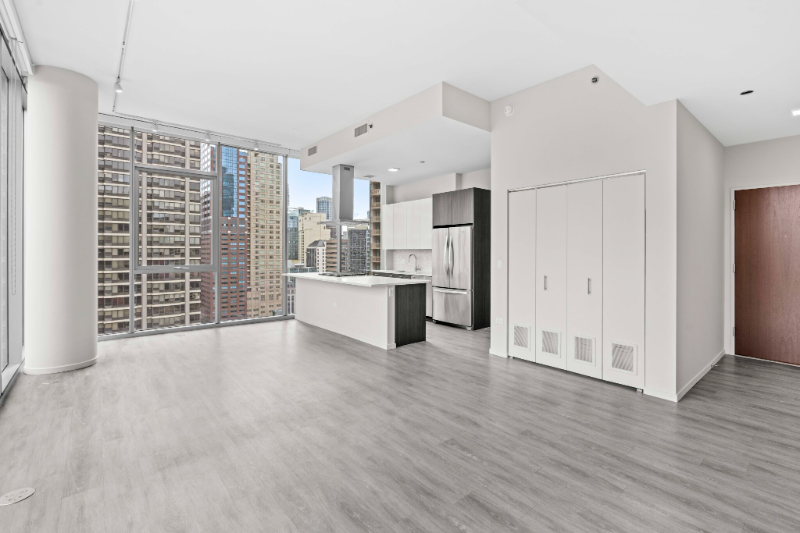 34 E Huron St - Photo 3 of 18