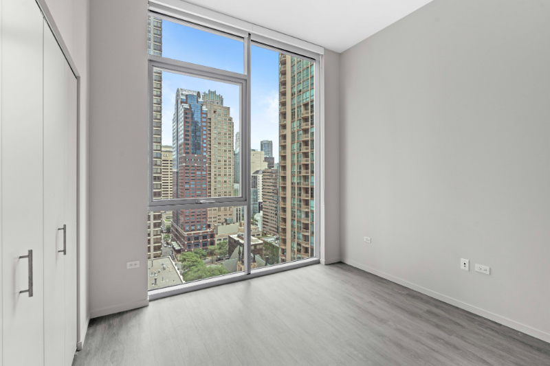 34 E Huron St - Photo 7 of 18