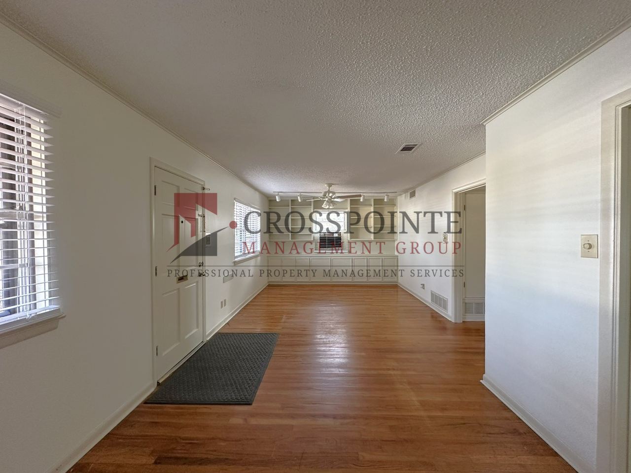 2909 Meadowlark Ln - Photo 2 of 25