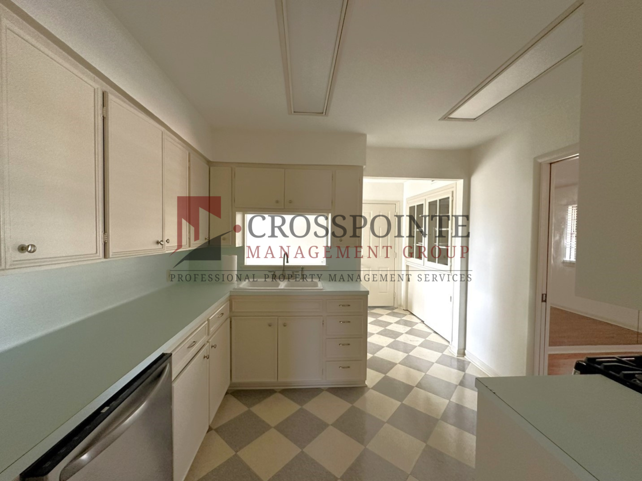 2909 Meadowlark Ln - Photo 6 of 25