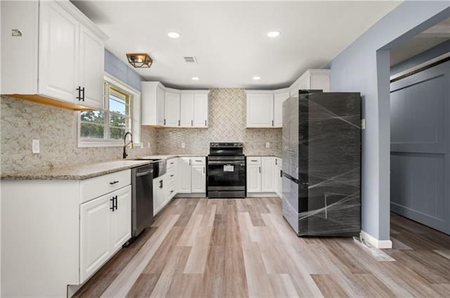 107 Cardinal Loop Rd - Photo 3 of 11