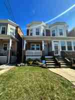 featured image of 10 W Knight Ave