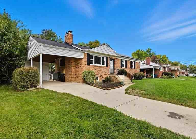 7201 Loch Raven Rd - Photo 3 of 20