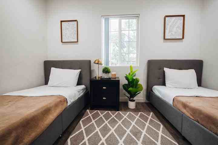 9693 Amboy Ave #9693 - Photo 6 of 14