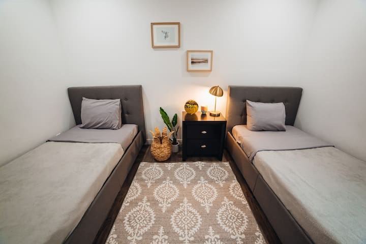 9693 Amboy Ave #9693 - Photo 7 of 14