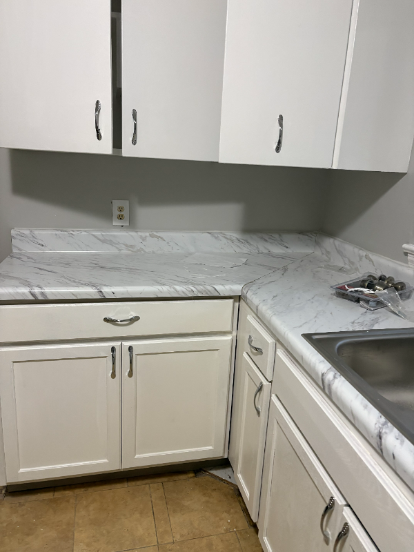 908 Glenwood Dr - Photo 2 of 4