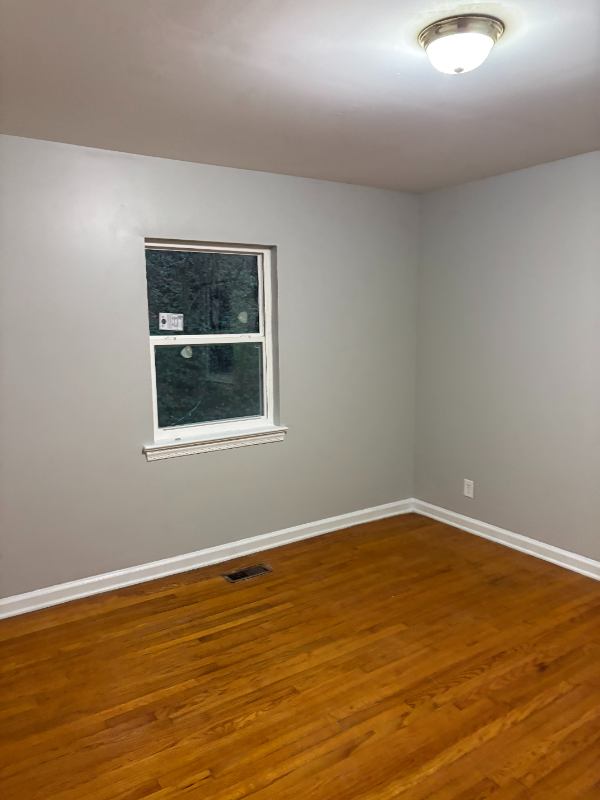 908 Glenwood Dr - Photo 3 of 4