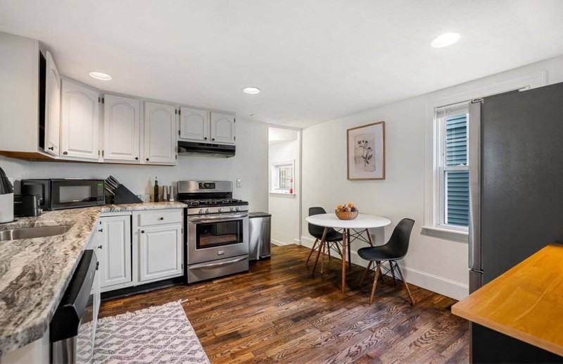 48 School St - Photo 5 of 15