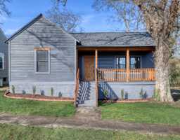 featured image of 11 N Mclin St Sw