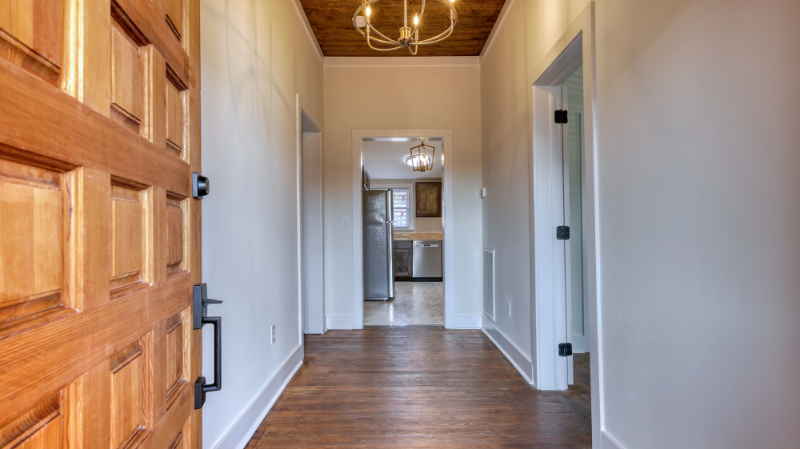 11 N Mclin St Sw - Photo 3 of 17