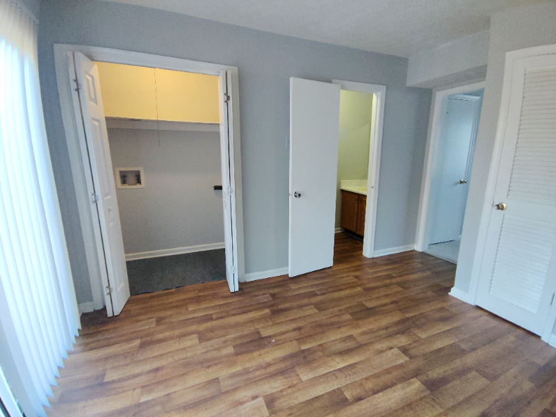 13 Fonda Dr - Photo 4 of 8