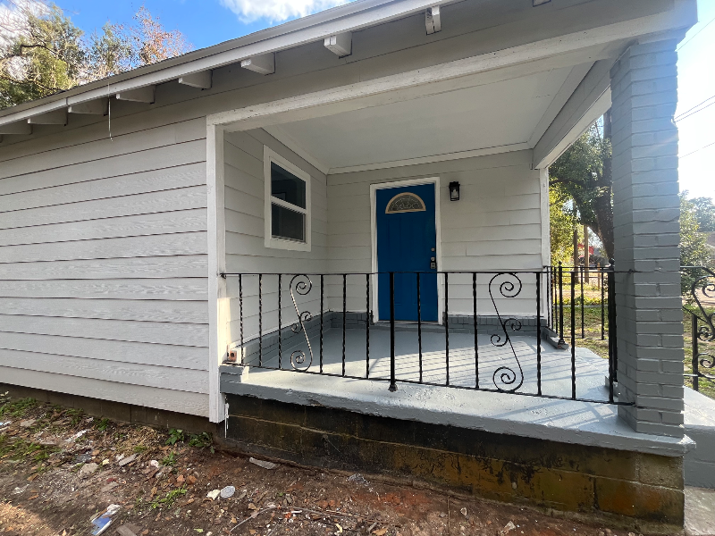 514 Iowa Ave - Photo 3 of 11