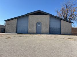 featured image of 1305 Willow Springs Rd