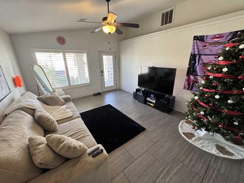 13172 Willitoft Rd - Photo 7 of 20