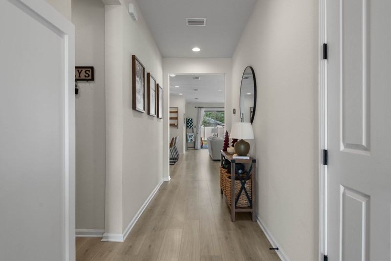 143 Alderwood Pl - Photo 3 of 20