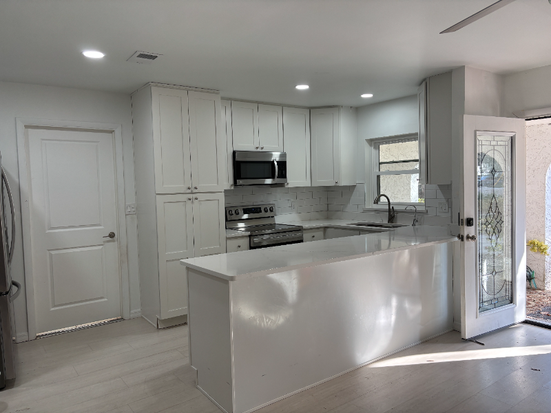 1714 Se 164th Cir - Photo 2 of 7