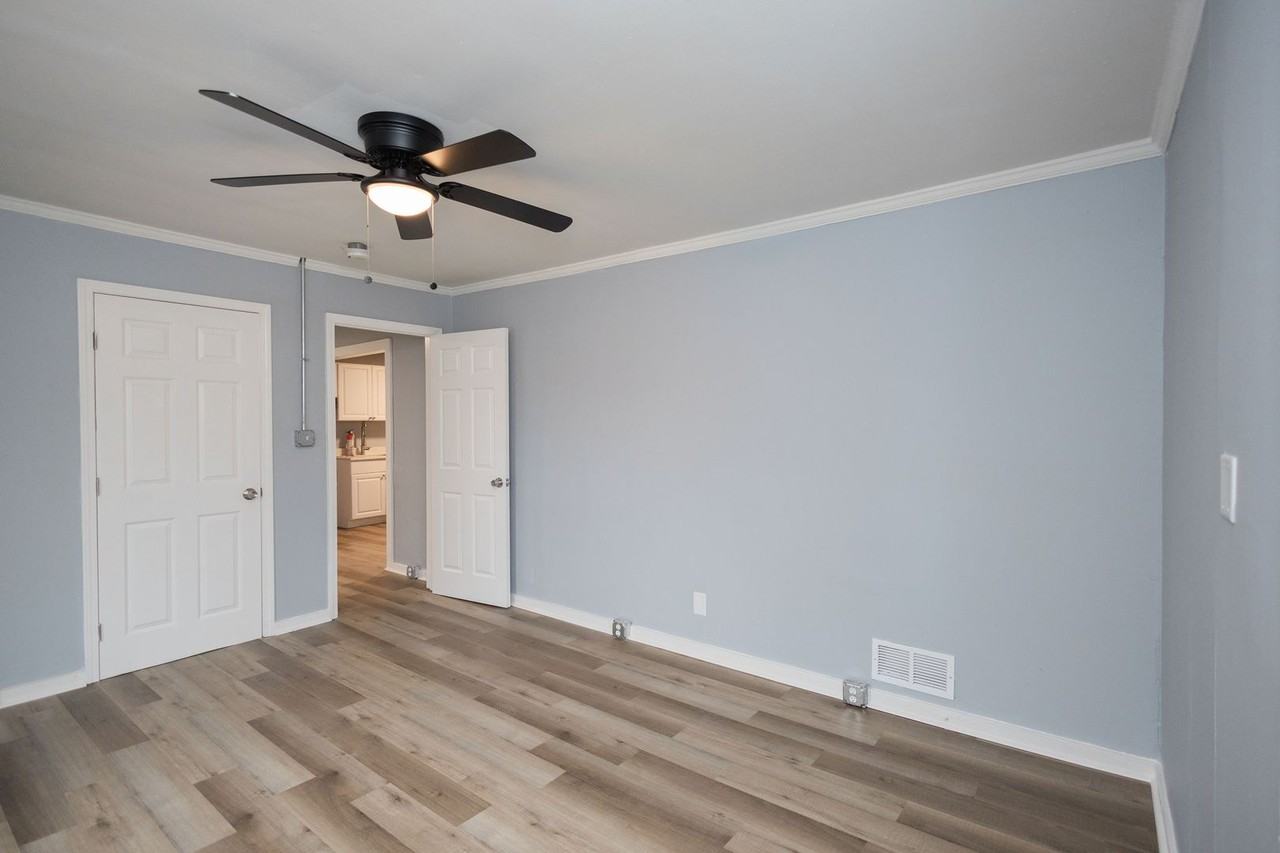 520 N 3rd St - Photo 3 of 48