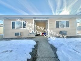 featured image of 1002 Lewis St