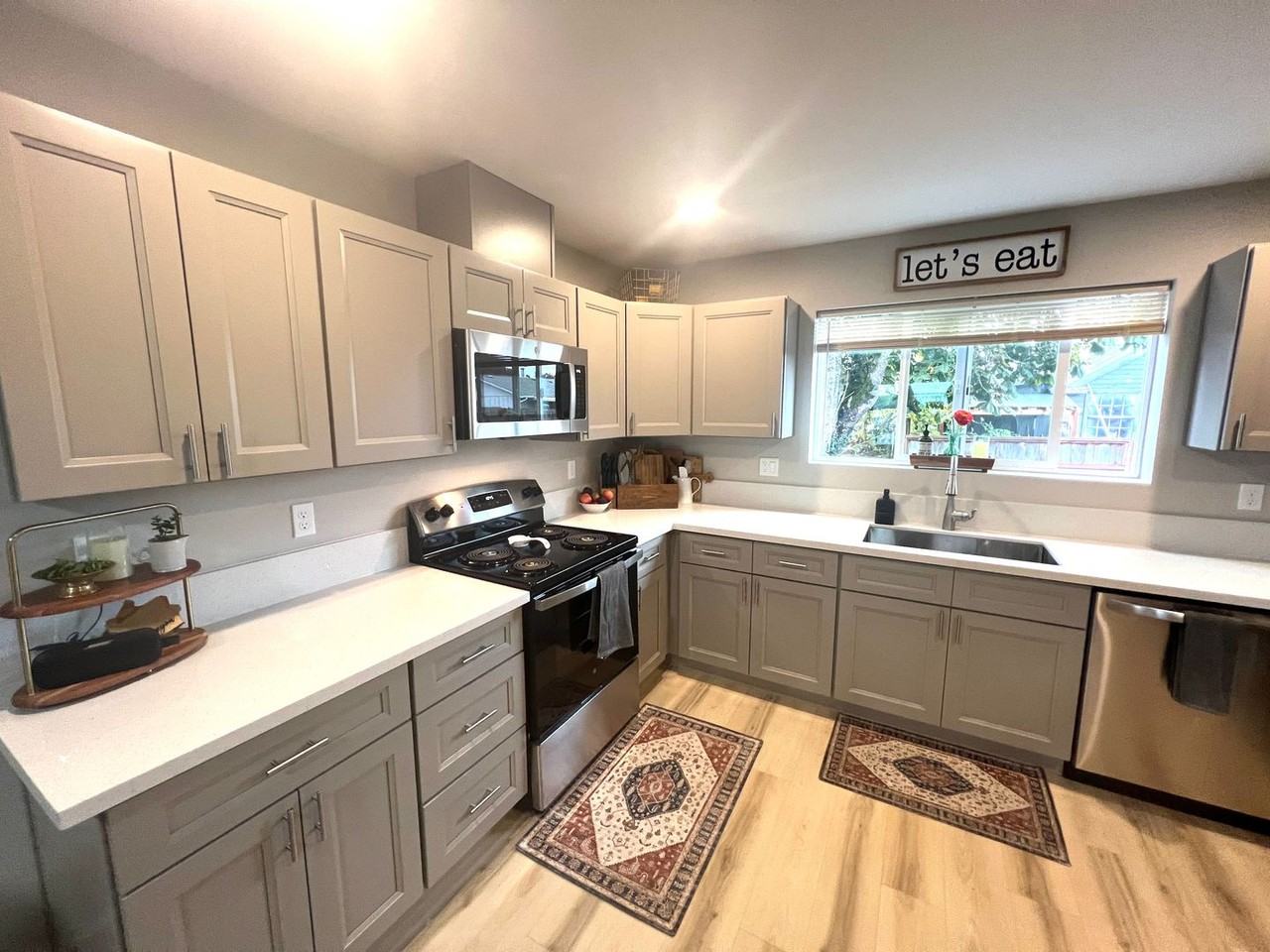 169 W C St - Photo 6 of 15