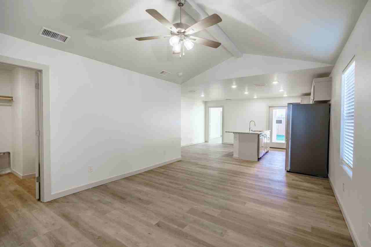 312 E 76th St - Photo 2 of 13