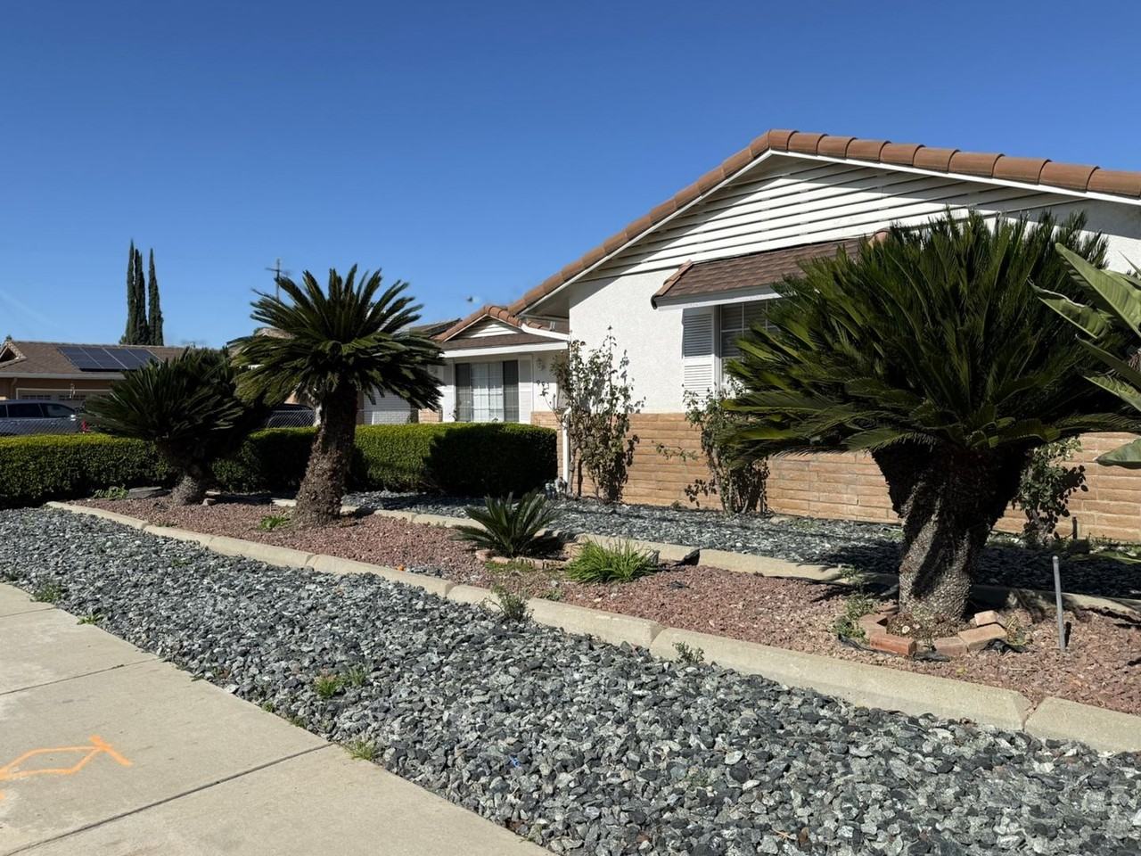 993 E Olive Ave - Photo 6 of 27