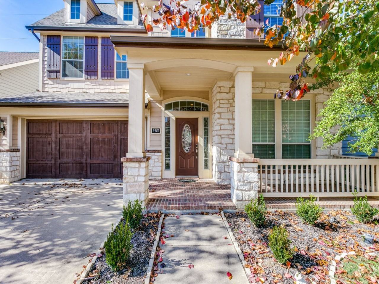 2501 Grizzly Run Ln - Photo 2 of 47