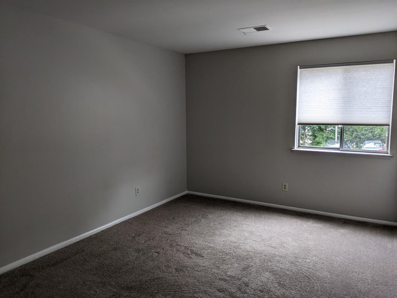 734 W Kilgore Rd #202 - Photo 4 of 15