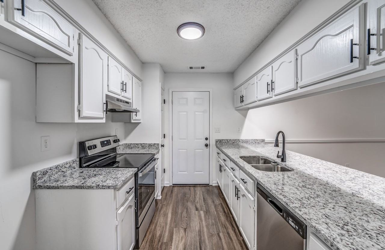 1242 Grange Way Dr - Photo 5 of 22