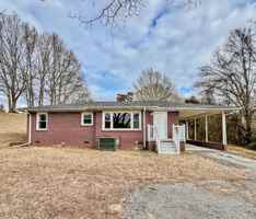 featured image of 7 Perry St