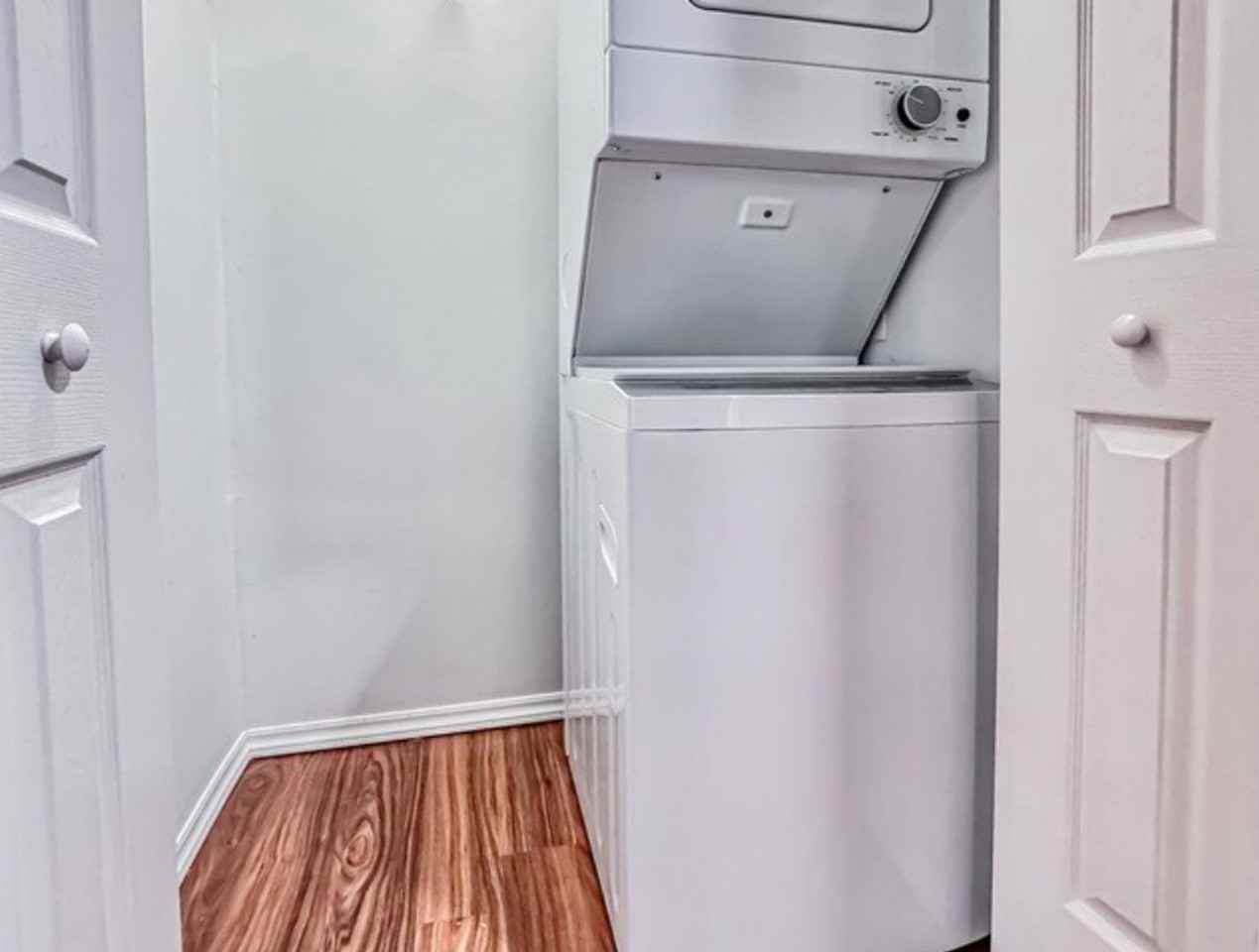 7 Perry St - Photo 7 of 9