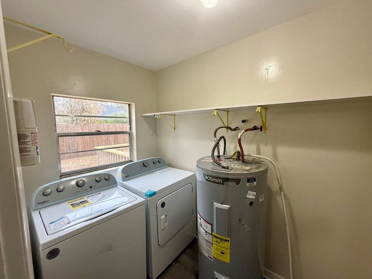 3505 Nw 17th St - Photo 5 of 15