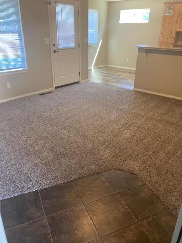 1436 N Allumbaugh St - Photo 2 of 19