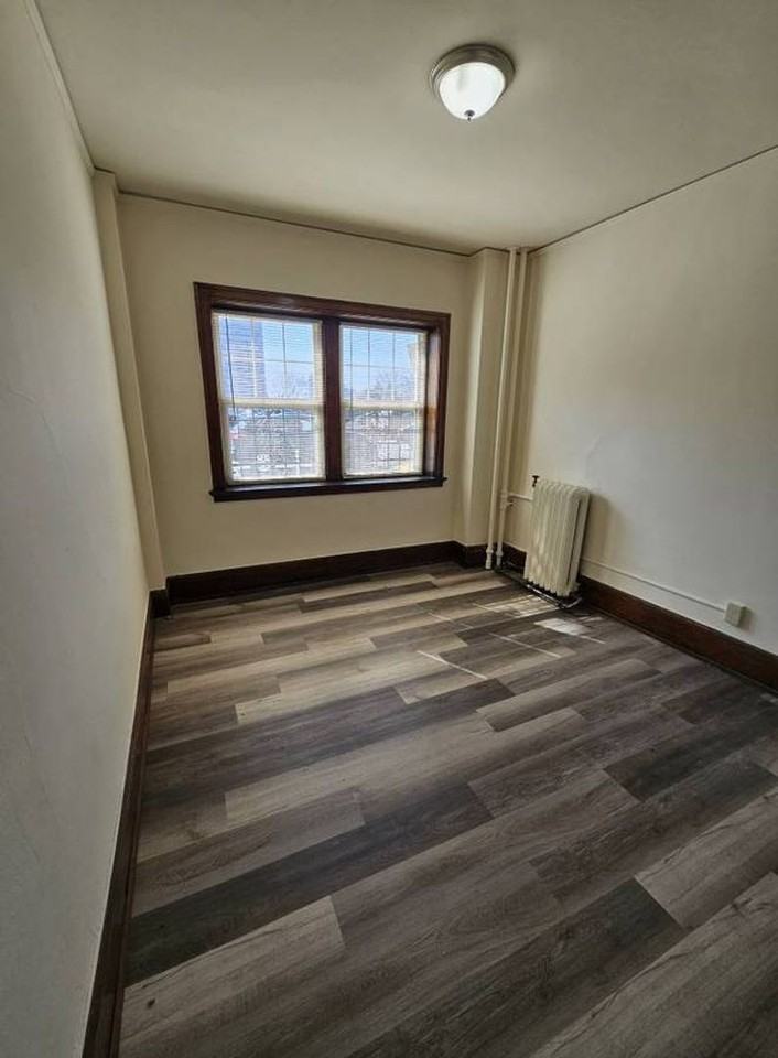 Blackstone - Photo 7 of 48