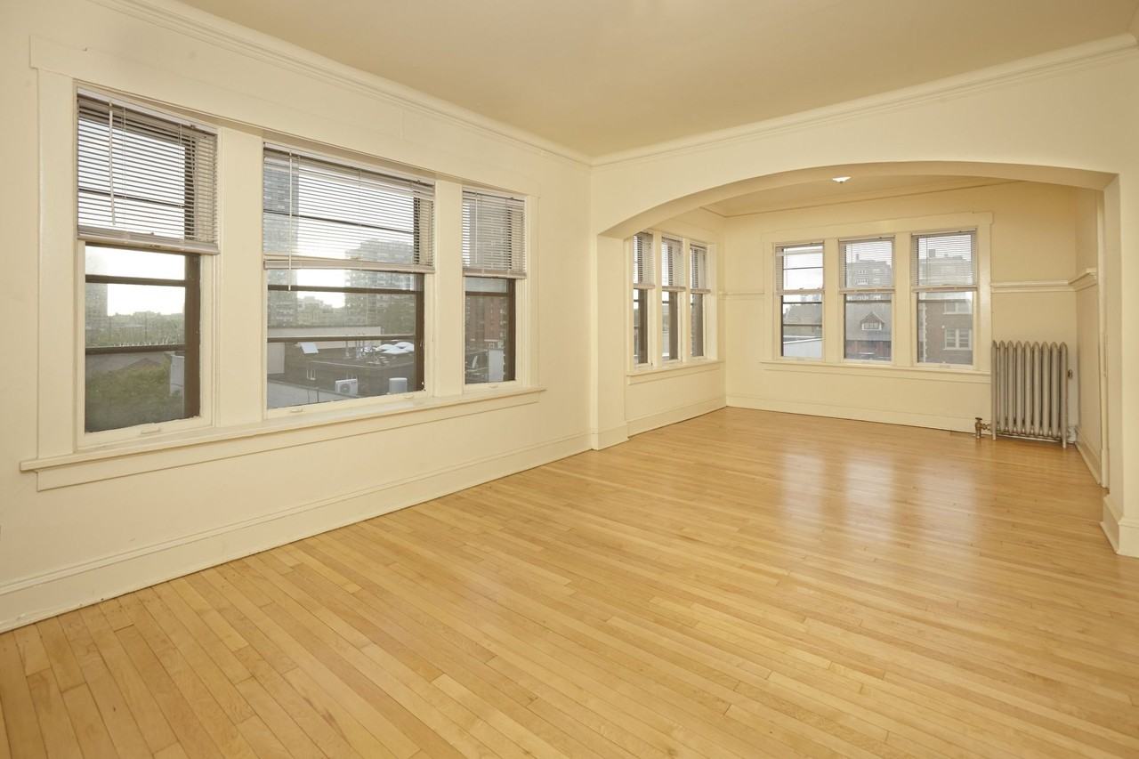 Holland - Photo 2 of 9