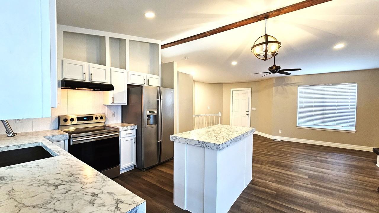 1722 N Peartree Ct - Photo 7 of 22