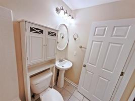 featured image of 610 College Park Cir