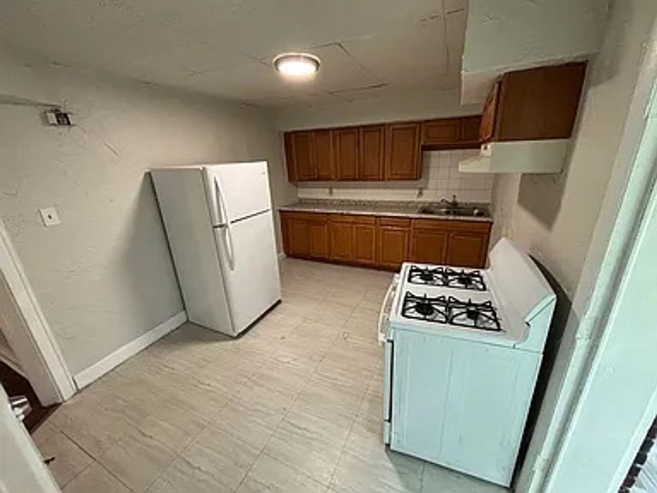 4127 Minnesota Ave #2F - Photo 2 of 8