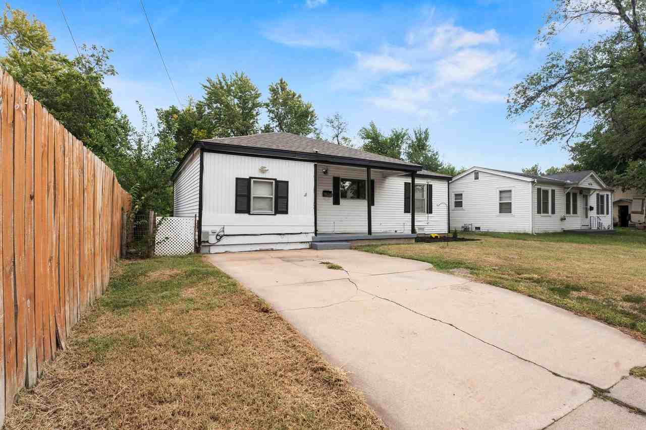 1616 E Funston St - Photo 4 of 23