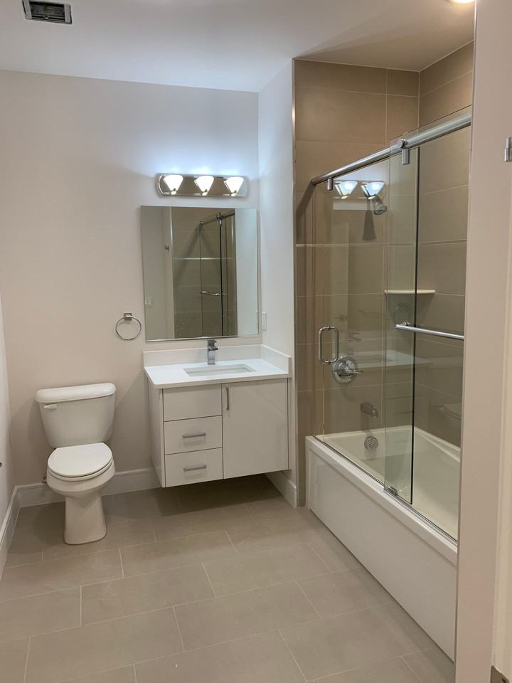 FLORA - Photo 5 of 11