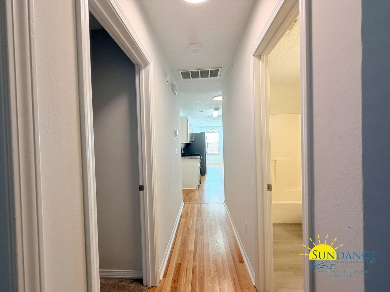 407 Apple Dr - Photo 7 of 19