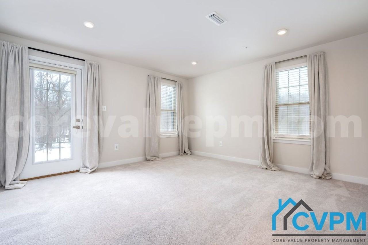 7868 Mine Run Rd - Photo 4 of 24