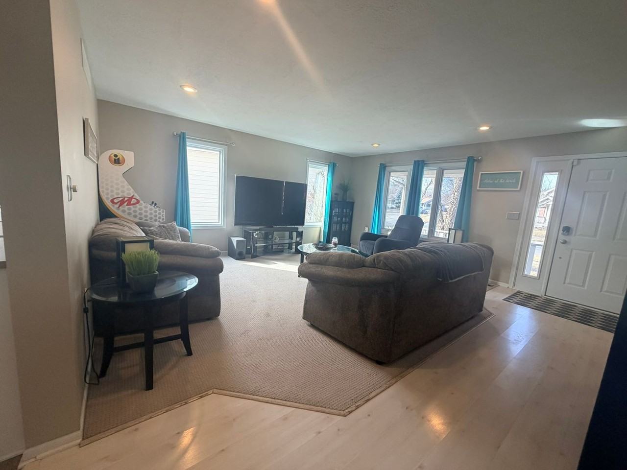 263 Irving St - Photo 6 of 28