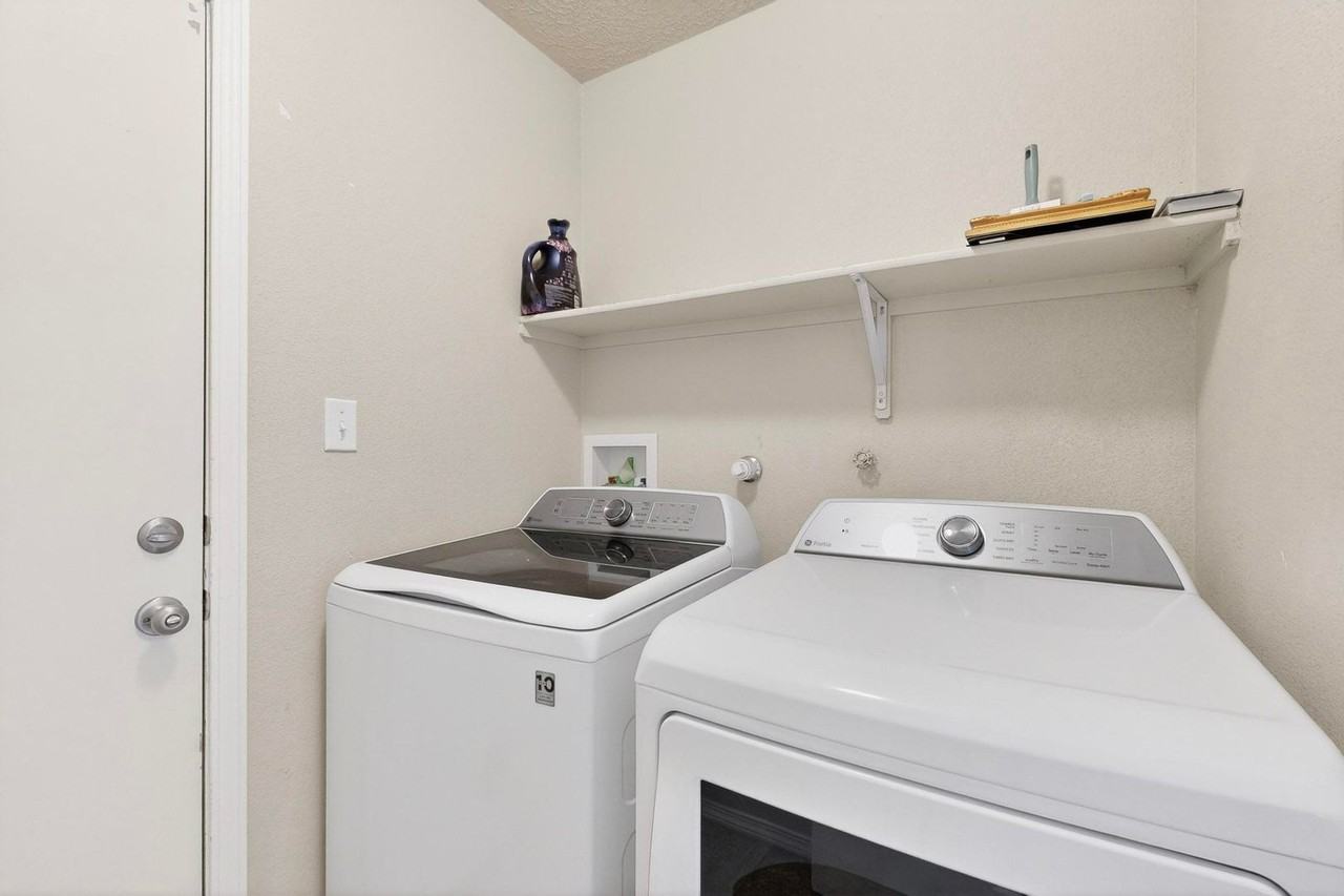 6824 Tierra Vieja St Nw - Photo 7 of 42