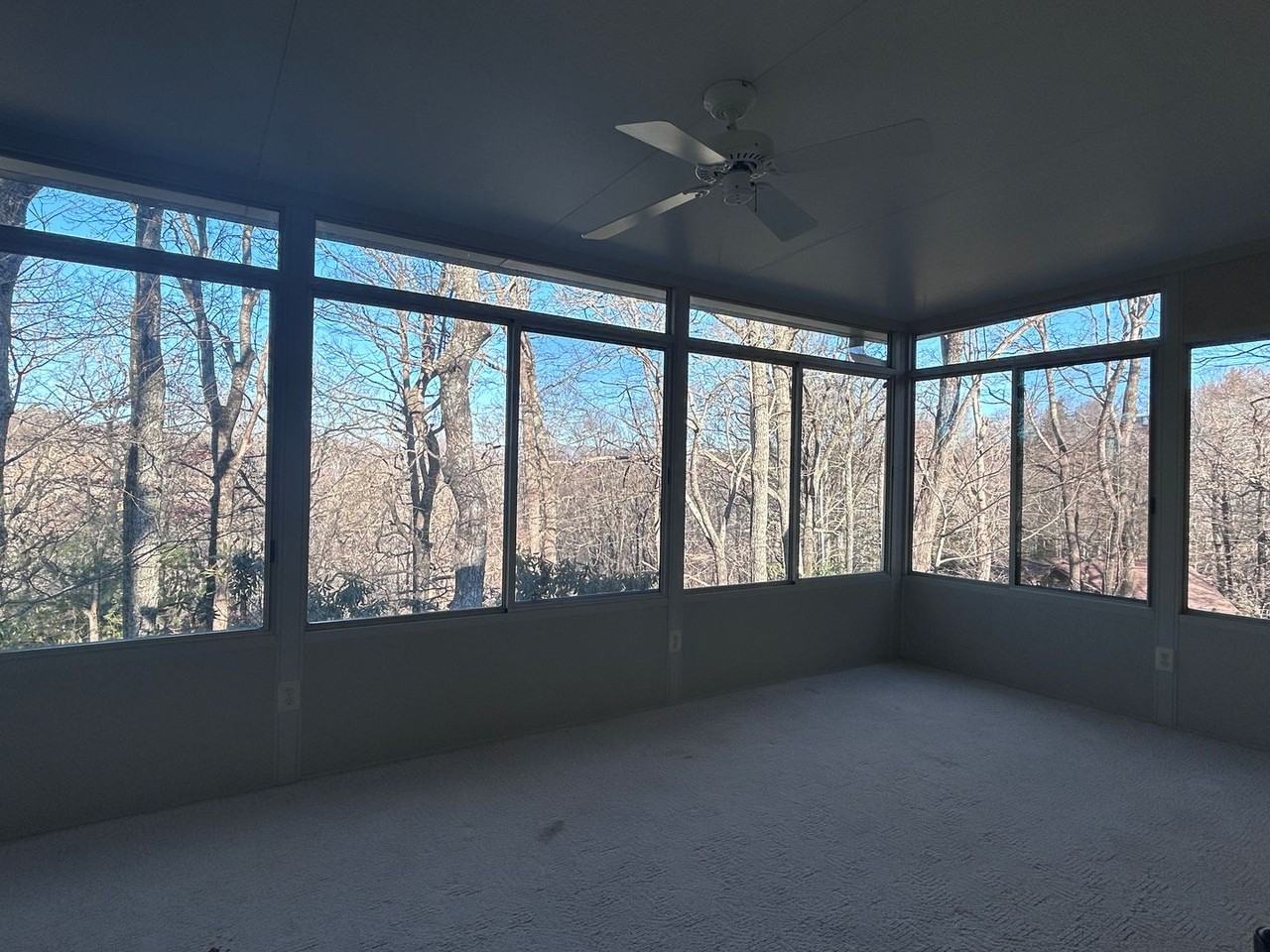 120 Touchdown Dr - Photo 2 of 32