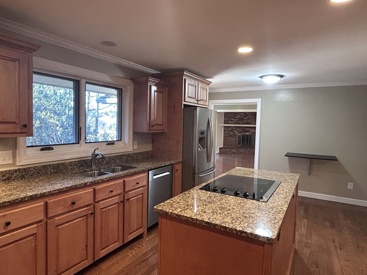 120 Touchdown Dr - Photo 5 of 32