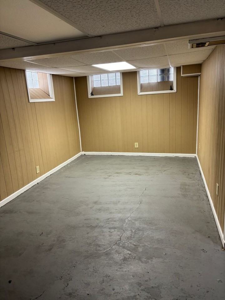 830 E 256th St - Photo 2 of 9