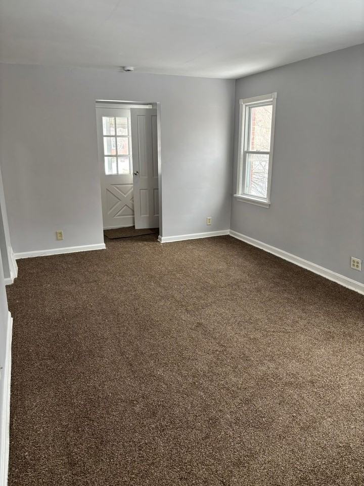 830 E 256th St - Photo 7 of 9