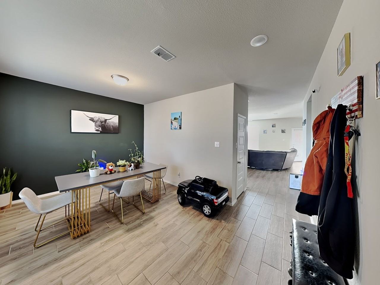 2864 Bursera Ln - Photo 4 of 23