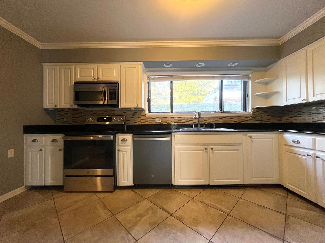 82 Briarview Cir - Photo 3 of 20