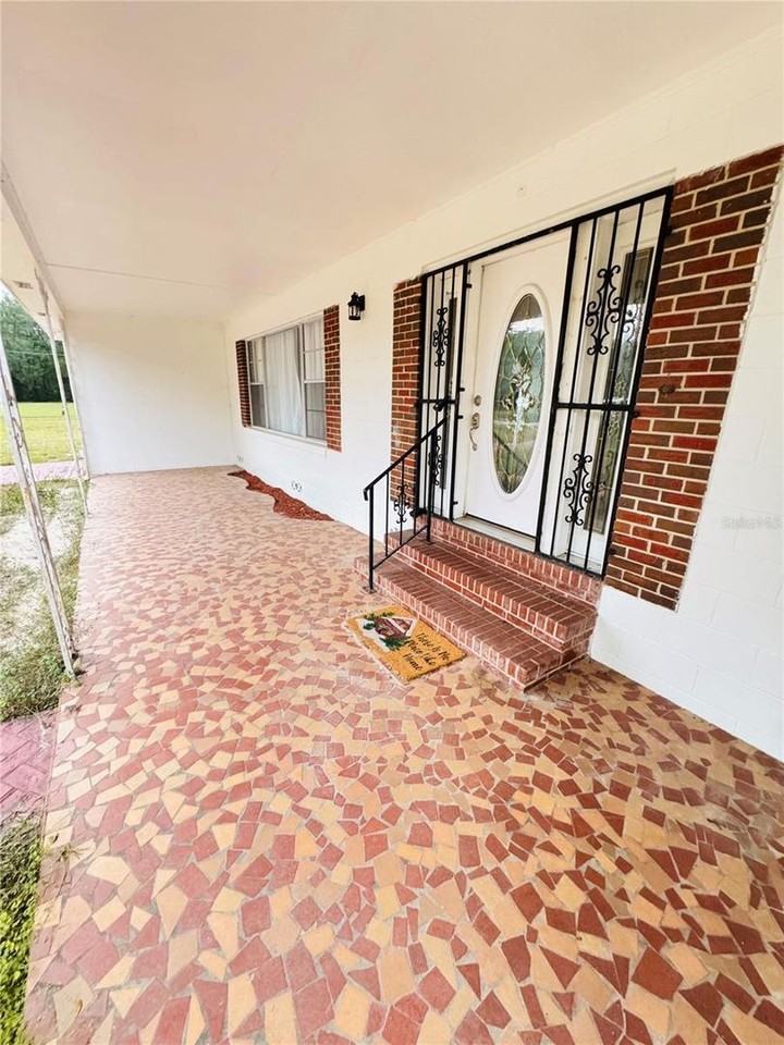 2022 Edgewood Rd - Photo 2 of 26